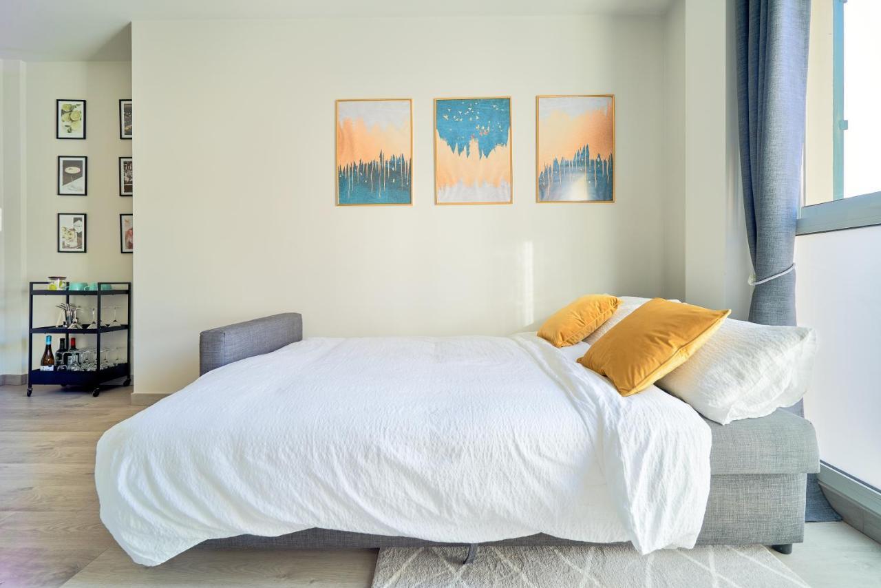 Appartamento Charming And Bright Flat In The Heart Of Málaga Esterno foto