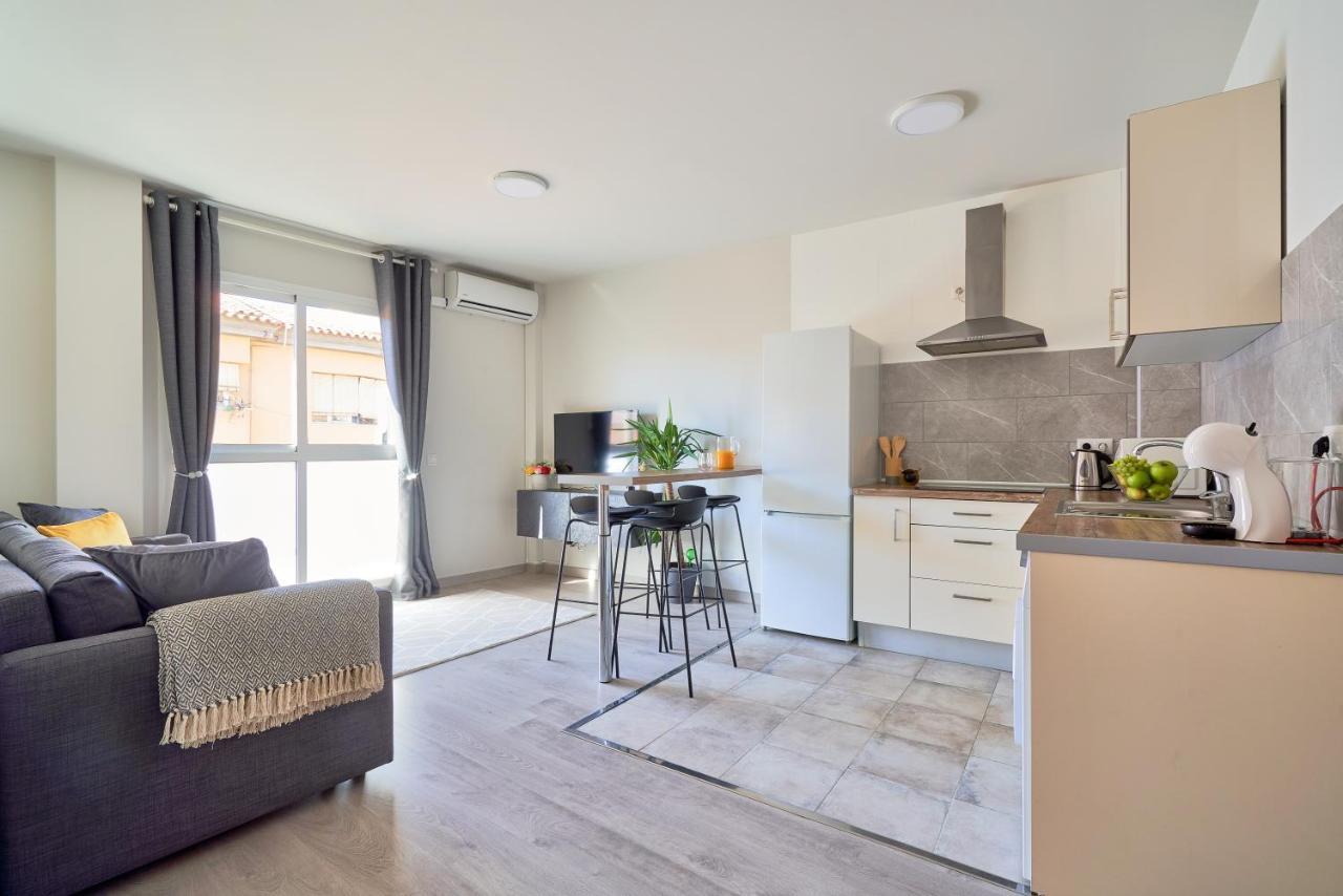 Appartamento Charming And Bright Flat In The Heart Of Málaga Esterno foto